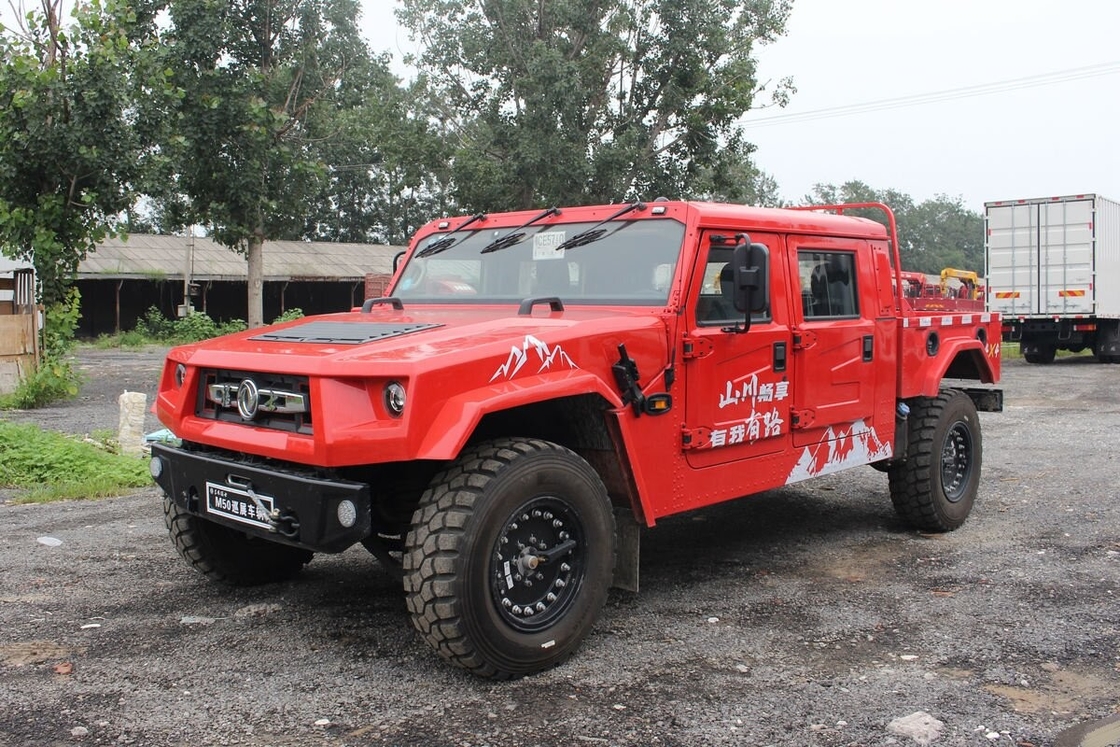 Dongfeng Warrior Off-Road Pickup Rood  3800mm Wielbasis Cummins Motor  4WD  Zware Prestaties