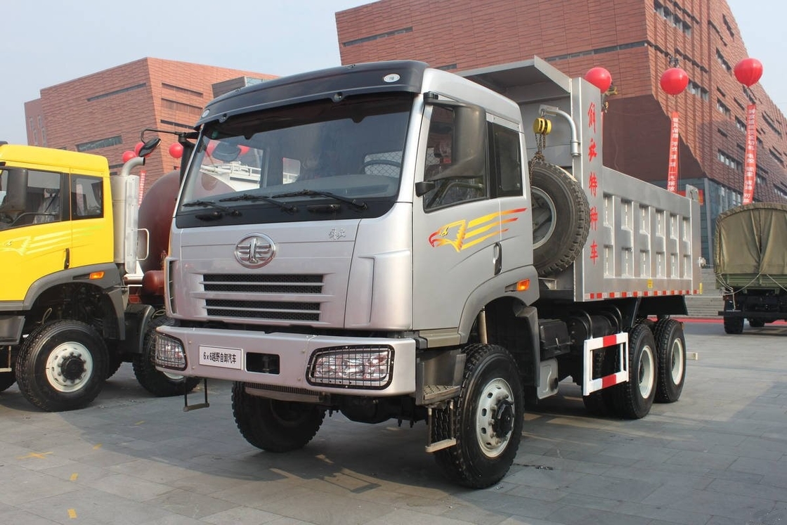 Tweedehands dumptruck Tipper JIEFANG 6*6 Rijmodus Gebruikte dumptruck Constructiemateriaal transport