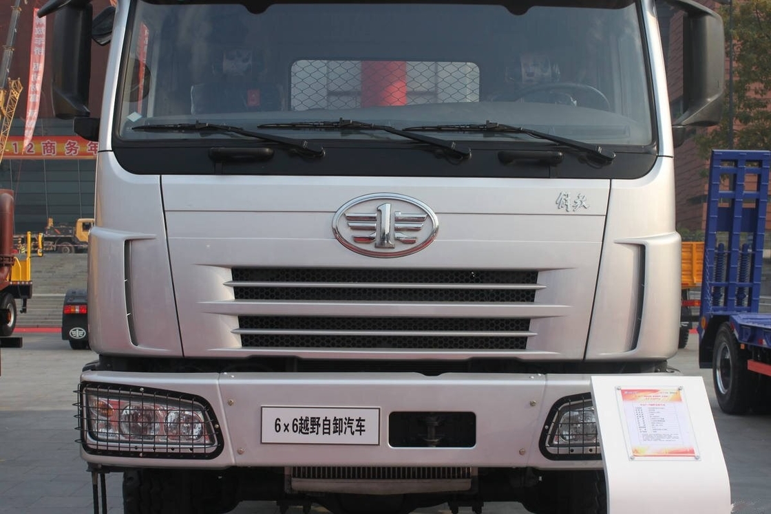 Tweedehands dumptruck Tipper JIEFANG 6*6 Rijmodus Gebruikte dumptruck Constructiemateriaal transport