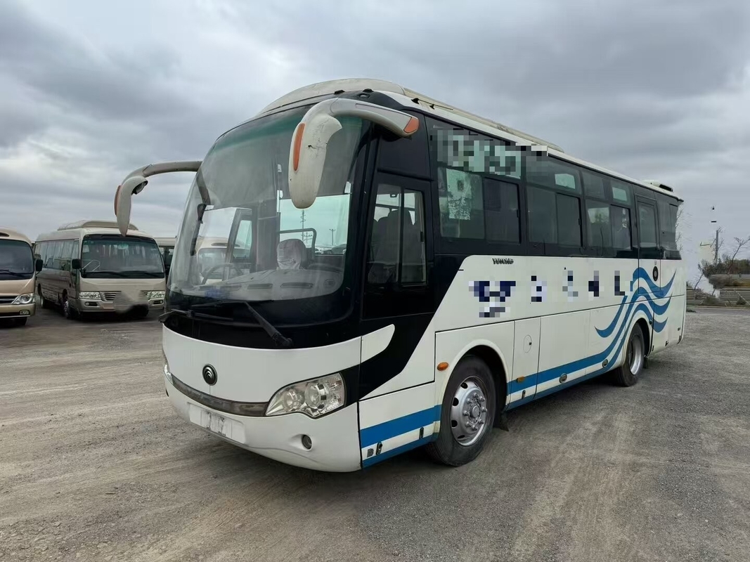 Commerciële passagiersbus YUTONG ZK6888 Gebruikte bus Goedkope middelgrote luxe brandstofzuinige 36 zitplaatsen