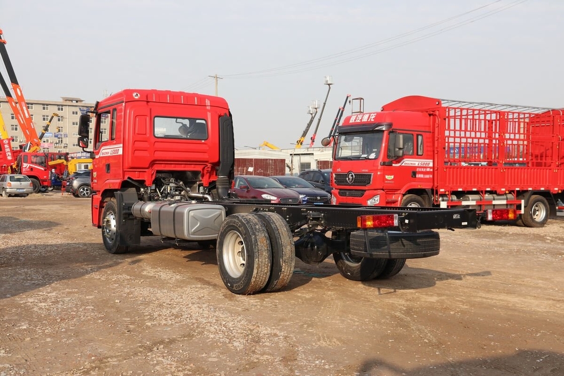 Gebruikte hek vrachtwagen Chassis Shacman L5000 4×2 DRIVE MODE 240 pk 6.8m Long Stake EURO 6 Truck