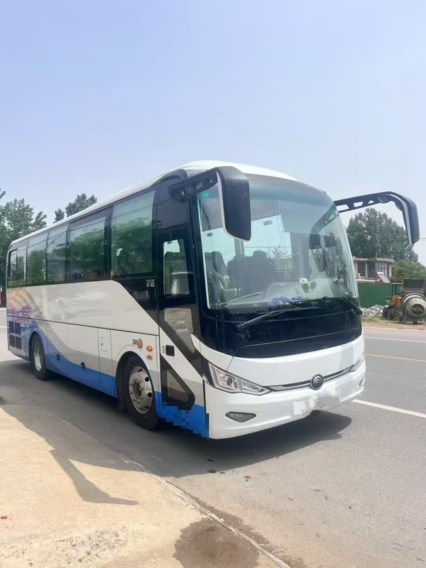 Diesel gebruikte bus met luxe interieur ZK6907H6Y1 17 Ledersitjes Kerk / NGO Schoon dashboard