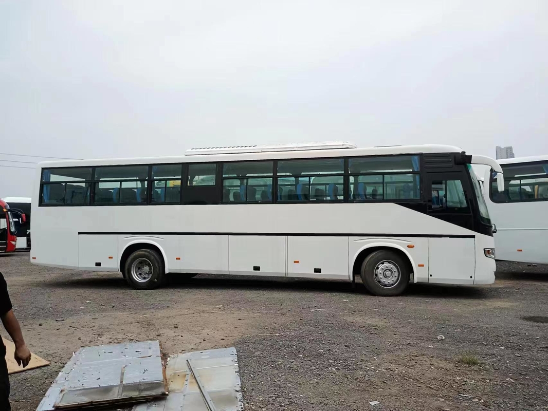 Gebruikte Yutong Bus Op voorraad Zk6112d 53 zitplaatsen Dachai Diesel brandstof type Euro 2 motor met middelste deur