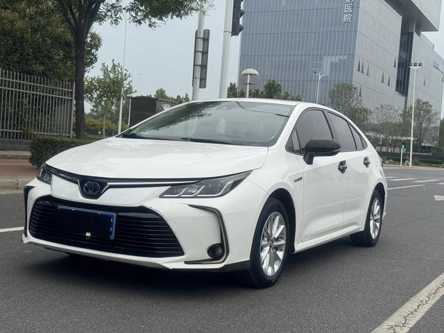 Gebruikte Corolla voor export ideaal 2021 jaar Persoonlijk vervoer Lage kilometerstand Elektrisch & Benzine Hybride