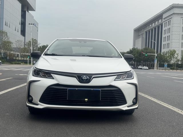 Gebruikte Corolla voor export ideaal 2021 jaar Persoonlijk vervoer Lage kilometerstand Elektrisch & Benzine Hybride