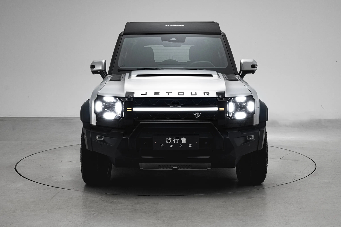 Chinese SUV Low Mileage Silver Dragon Wing SUV Automatic Transmission 2024 jaar Familie En Commercieel Gebruik