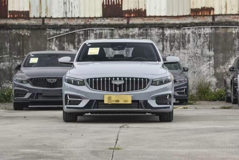 Nieuwe Geely SUV 2025 Jaar 2WD Benzine Auto Duurzaam Krachtig Ideale Auto Met Op maat gemaakte kleur