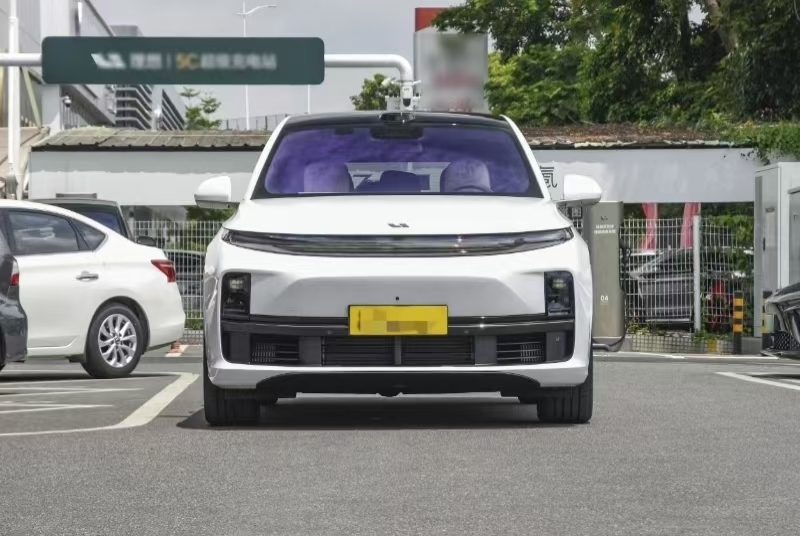 Nieuwe Li Auto SUV 2025 Jaar 4WD Extended Range Auto Duurzame Krachtige Ideale Auto Met Aangepaste Kleur