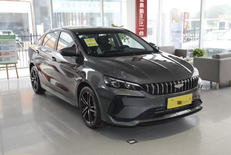 Nieuwe Geely 2024 Jaar 2WD Benzineauto Duurzame Krachtige Ideale Auto Met Aangepaste Kleur