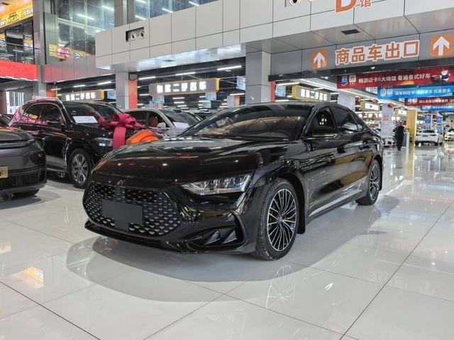 BYD Han DM 2024 DM-i Honor Edition 121km Premium Edition Familie SUV En Betrouwbare Budget SUV Voor Export