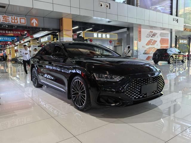 BYD Han DM 2024 DM-i Honor Edition 121km Premium Edition Familie SUV En Betrouwbare Budget SUV Voor Export