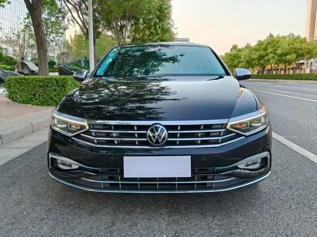 Goedkoop Gebruikt 2021 Magotan 330TSI DSG 30e verjaardag Edition voor gezinsgebruik