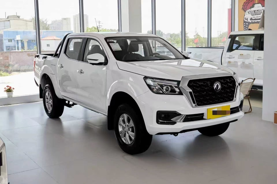 Nieuwe Dongfeng 5 Pick-up Diesel 4WD Uitgebreide Dubbele Cabine Betrouwbare Duurzame Comfortabele Vrachtwagen