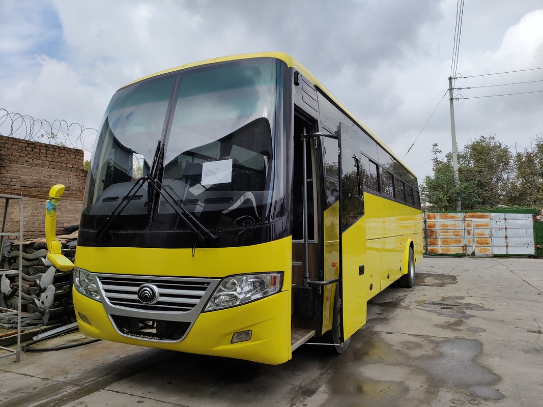ZK6112D Yutong Gebruikte Passagiersbus / 65 Zitplaatsen Rechtsgestuurd euro 3 Luxe Bus