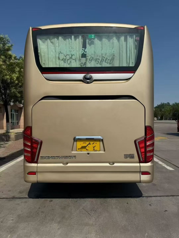 ZK6137 Yutong Gebruikte passagiersbus / 56 zitplaatsen Dubbele deuren Linksgestuurde luxebus