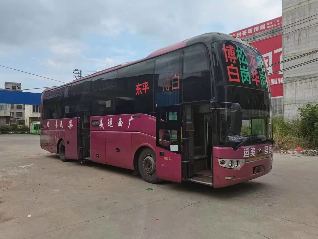 ZK6122 Yutong dubbeldekkerbus Gebruikte passagiersbus /49 zitplaatsen Dubbele deuren Linksgestuurde luxebus