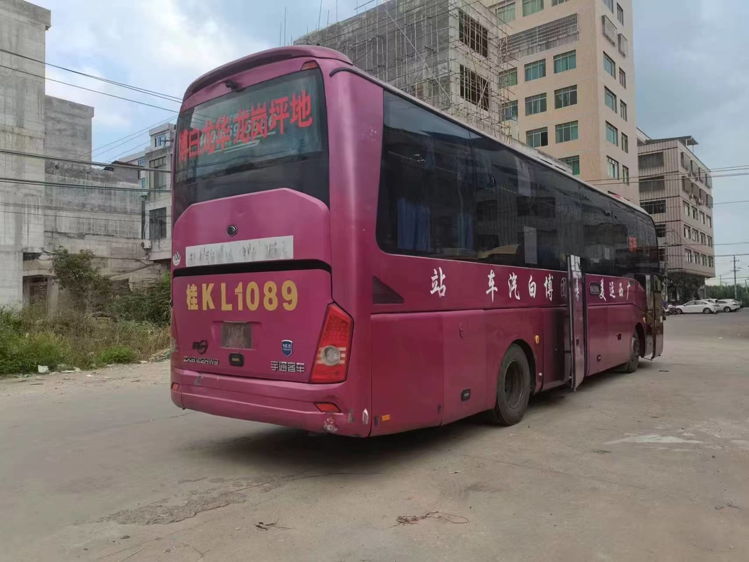 ZK6122 Yutong dubbeldekkerbus Gebruikte passagiersbus /49 zitplaatsen Dubbele deuren Linksgestuurde luxebus