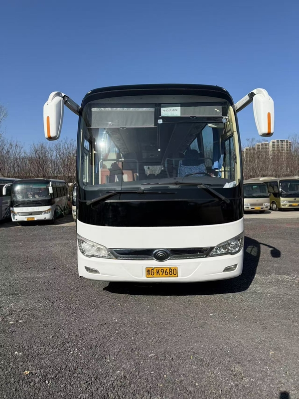 ZK6119 Yutong Gebruikte Passagiersbus 2022 51 zitplaatsen Eendeurs Linksgestuurde Luxe Bus