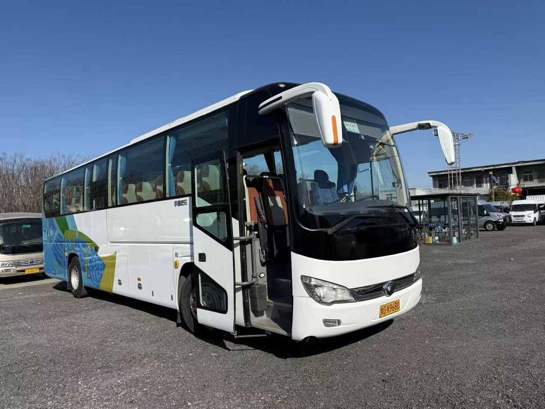 ZK6119 Yutong Gebruikte Passagiersbus 2022 51 zitplaatsen Eendeurs Linksgestuurde Luxe Bus