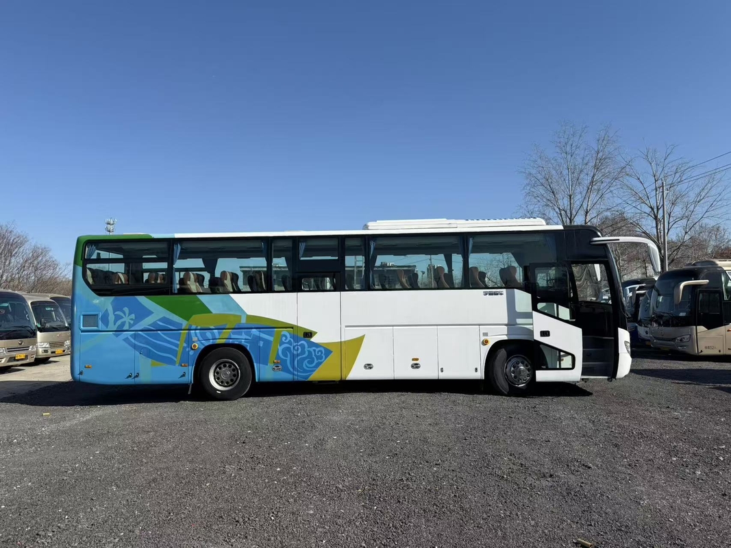 ZK6119 Yutong Gebruikte Passagiersbus 2022 51 zitplaatsen Eendeurs Linksgestuurde Luxe Bus