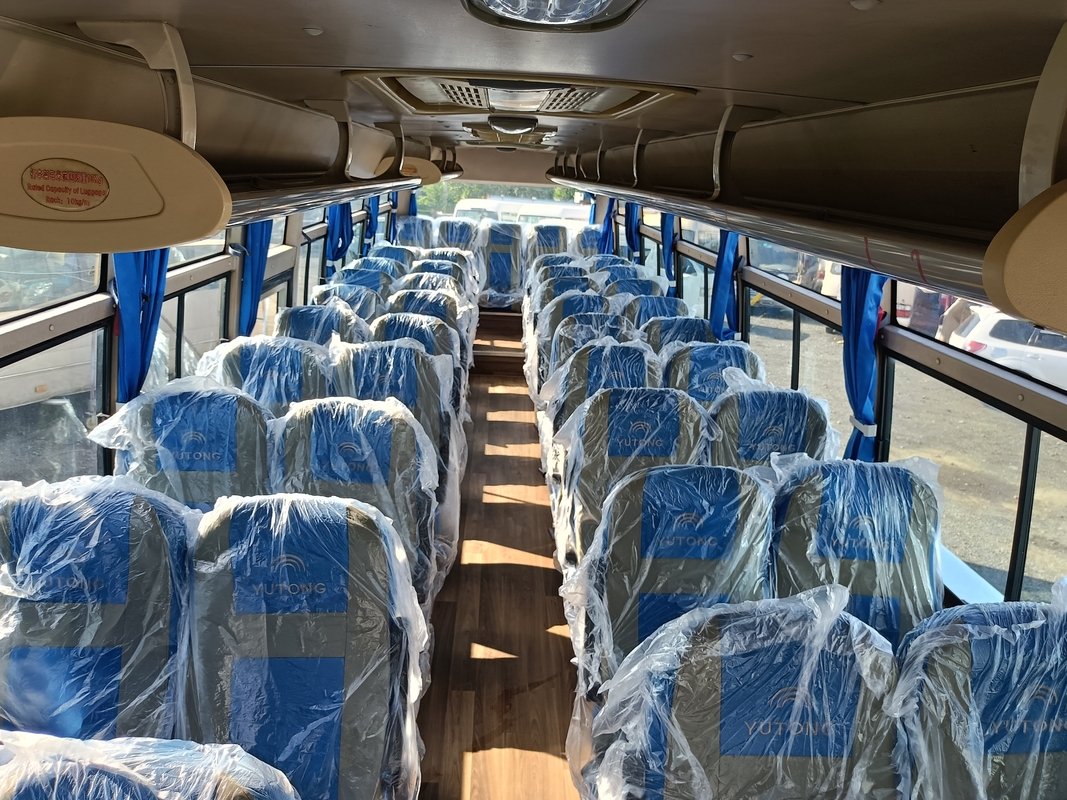 ZK6102D Yutong Gebruikte Passagiersbus 2020 57-Zitter 2+3 Indeling Eén Deur Rechtsgestuurd Luxe Bus