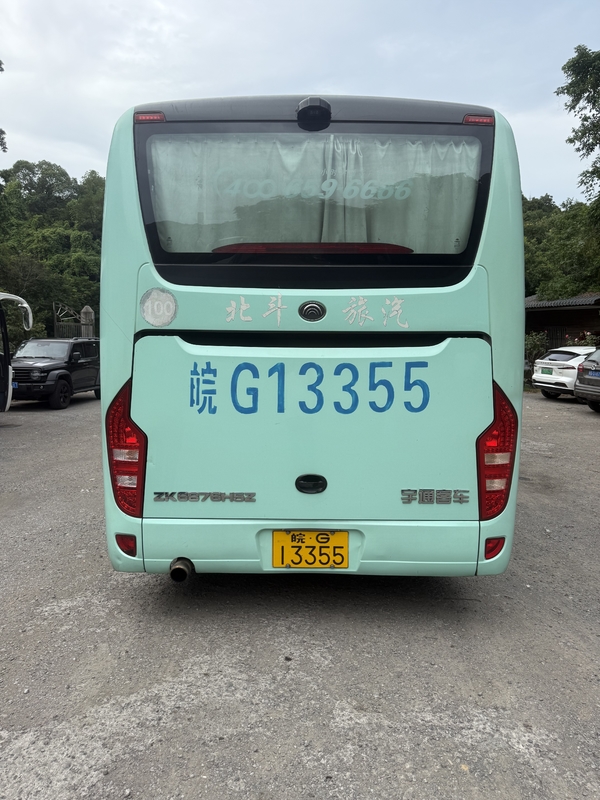 53 Zitplaatsen 2023 Jaar Gebruikte Yutong Bus ZK6906 Dieselmotor RHD LHD Bestuurdersbesturing Geen Ongeluk