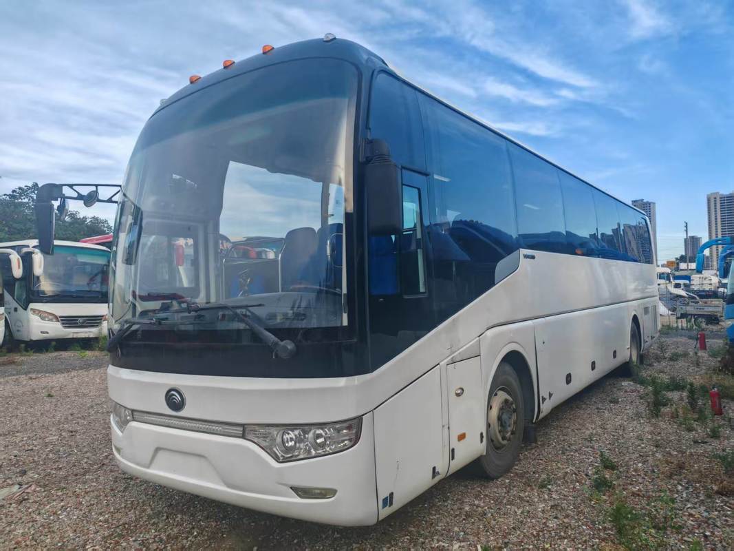 Used Yutong Bus 50 Seater Luxury Tour Commuter Airport School Church Bus RHD/LHD