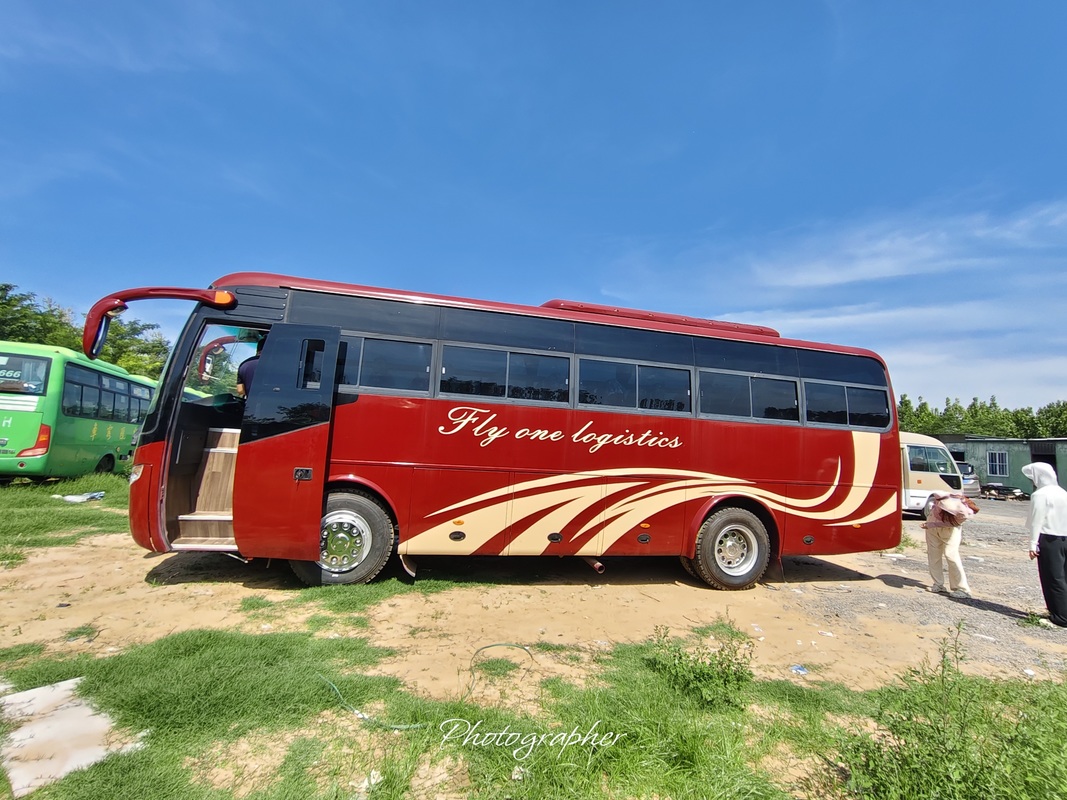 Coach Bus Second Hand Yutong Zk6932D Yuchai 375hp  Leaf Spring 43-48 Seats  Lux Transport With Air Condition