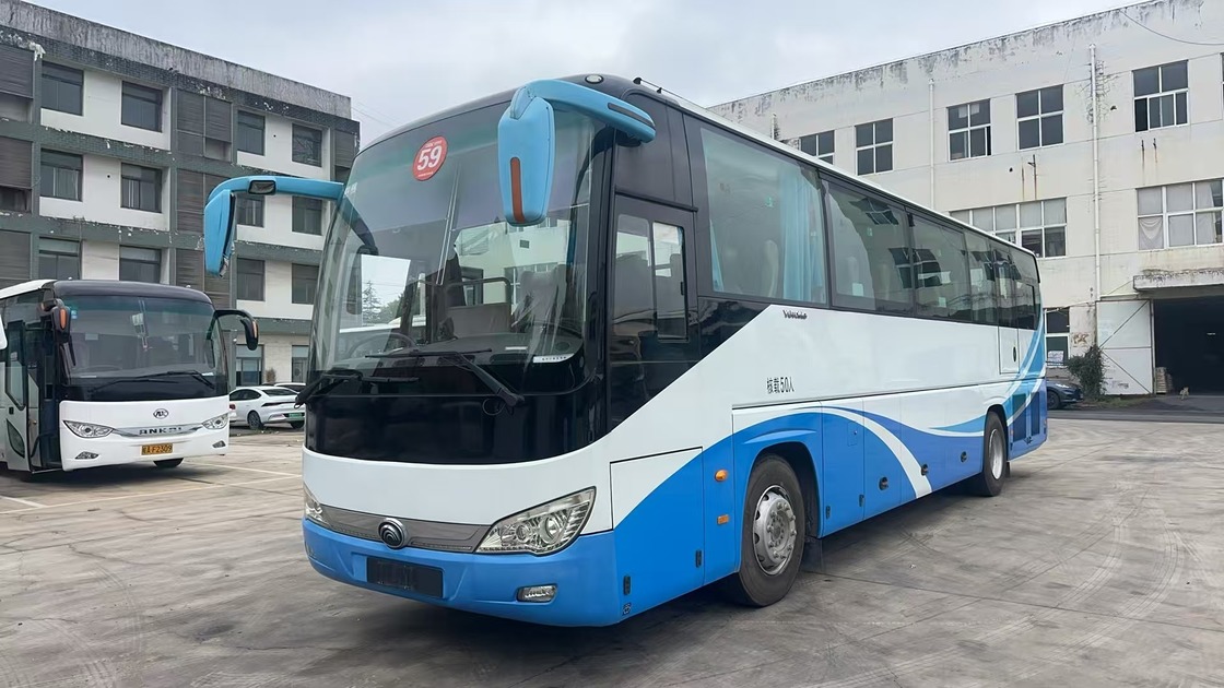 Gebruikte Yutong touringcar met 50 zitplaatsen, Weichai, voor toerisme, diesel, luchthaven, kerk, forensenvervoer, school, interstedelijk en intercitybussen