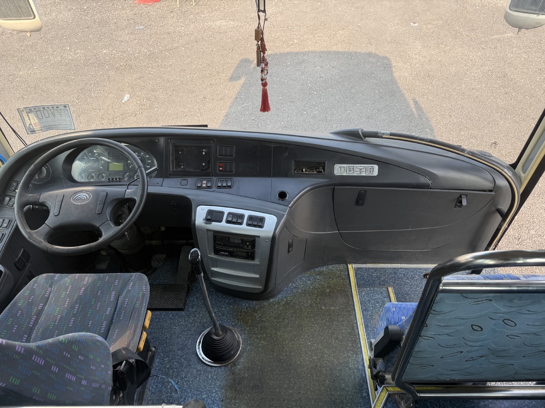 Tweedehands 12m Yutong Coach Bus 55 Zitter Weichai Tour Diesel Luchthaven Kerk Commuter School Interstedelijke Intercity Bussen