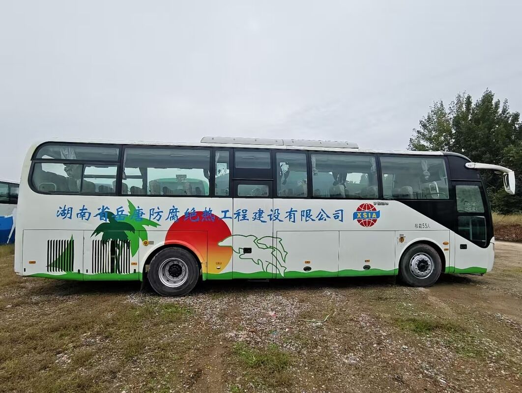 Coach Bus Tweedehands Yu-tong ZK6110 Diesel Coach Bus Yuchai 2020  55 Zitplaatsen  Luxe Vervoer Met Airconditioning