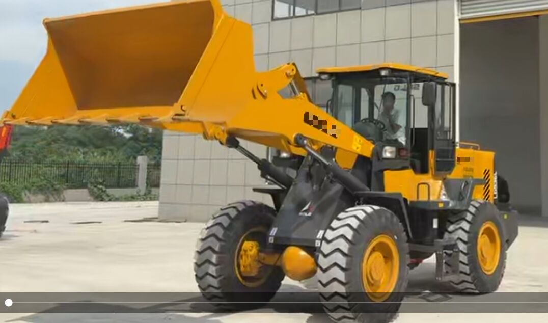 Gebruikte Chinese merk shovel 3 ton in uitstekende staat laadvermogen nominaal vermogen 118 kW voor bouw