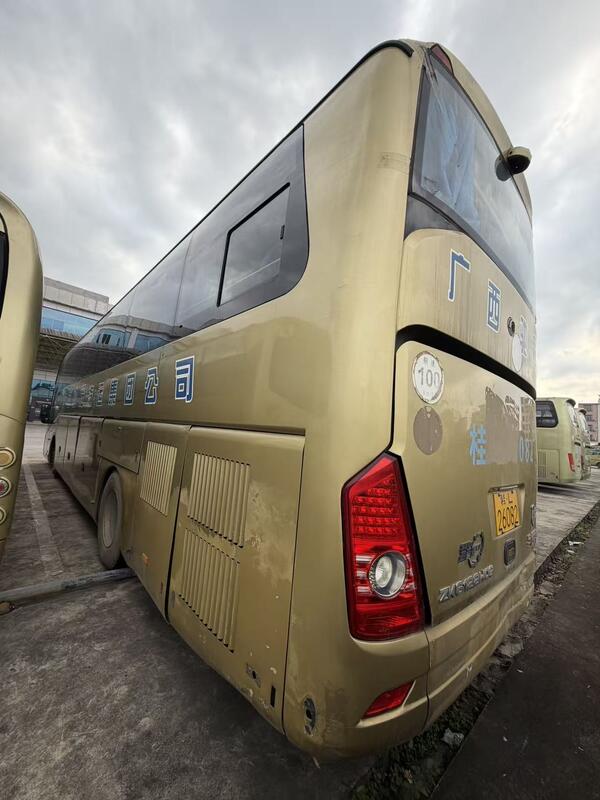 Promotie Bussen Yutong Zk6122 Weichai 375hp Euro 5 Luchtophanging 49 zitplaatsen Lux Transport Met airconditioning Voor shuttle of lange afstand