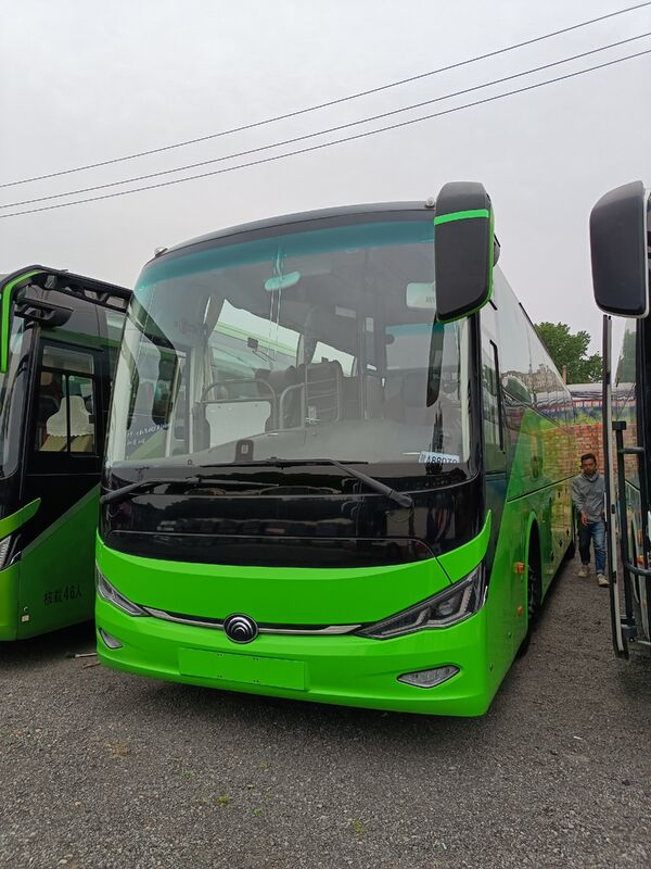 Gebruikte bussen Yu-tong ZK6127 Weichai Euro 6 Leaf Spring 50 zitplaatsen 2023 jaar Lux Transport met airconditioning Voor pendel of lange afstand