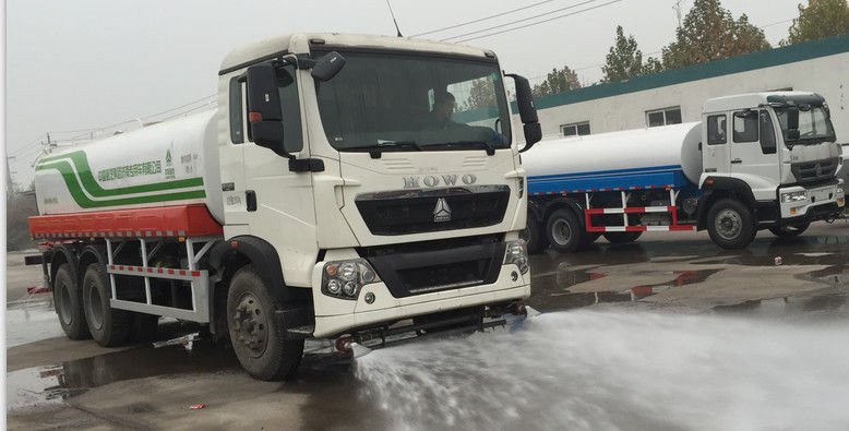 HOWO 336hp gebruikte Drijf het Type van Watervrachtwagens LHD Gemakkelijke Verrichting voor Weg het Schoonmaken