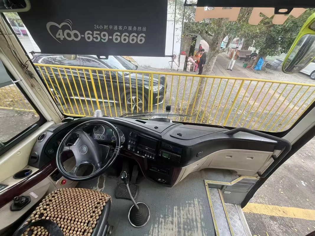 Gebruikte Yut-ong ZK6996 langeafstandsbusbus 39 zitplaatsen tweedehands passagiersbus