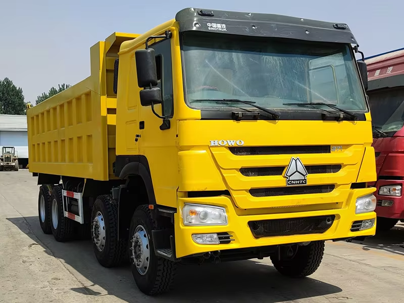 Gebruikte Howo Dump Truck 371pk 8x4 Linksgestuurde Diesel WP Motor AC 12 Wielen voor Zimbabwe