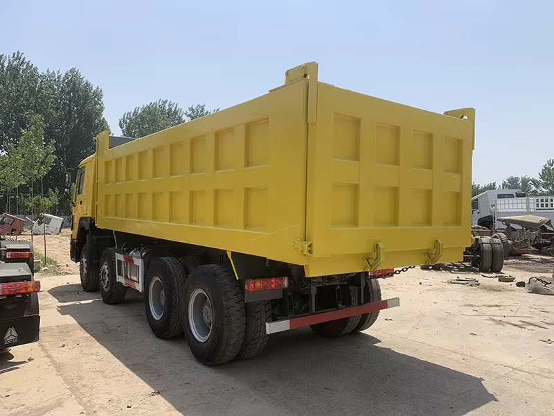 Gebruikte Howo Dump Truck 371pk 8x4 Linksgestuurde Diesel WP Motor AC 12 Wielen voor Zimbabwe