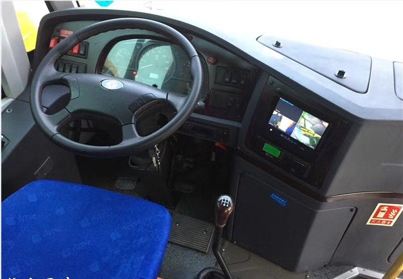 DONGFENG oude Gele Schoolbus, het Grote Gebruikte Model van de Busbus LHD met 56 Zetels