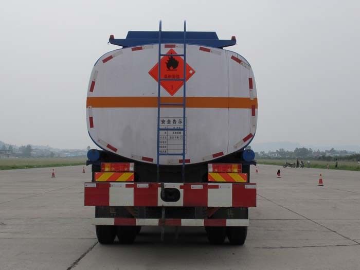 6×4 aandrijvingswijze Gebruikte Olietanker 18 M3 Volume met Airconditioner 78 de Maximum Snelheid van Km/H