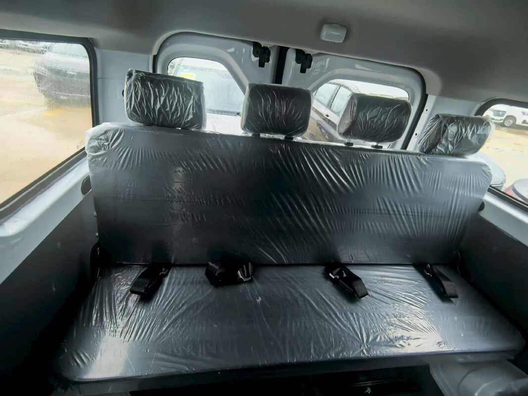 Wuling Yangguang EV, elektrische minibus, elektrische passagiersbus met 9 zitplaatsen, puur elektrische shuttlebus, lichte elektrische bus, LHD elektrische microbus