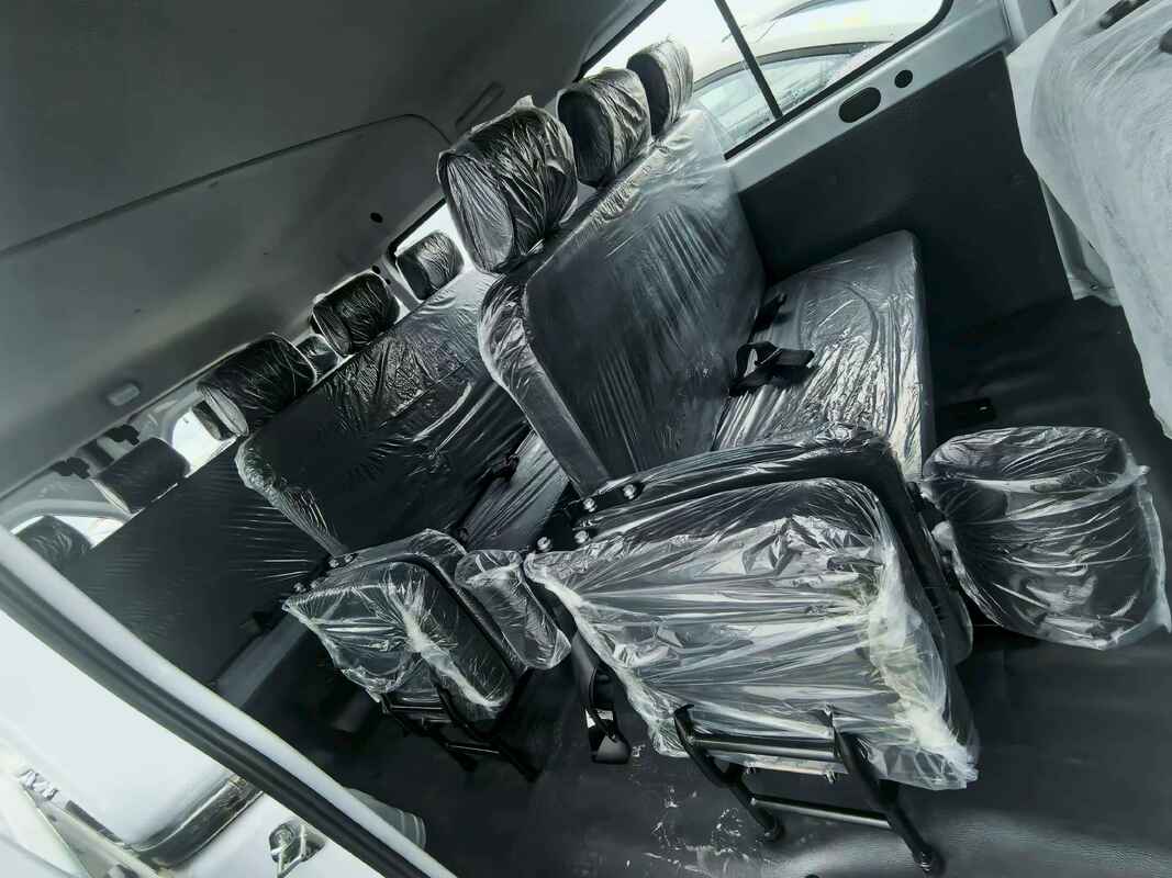 Wuling Yangguang EV, elektrische minibus, elektrische passagiersbus met 9 zitplaatsen, puur elektrische shuttlebus, lichte elektrische bus, LHD elektrische microbus