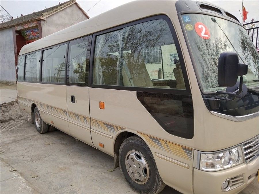 2017 Diesel Gebruikte van de de Handonderlegger voor glazen van TOYATO Tweede de Bussen Rechtse 23 Zetels Mini Bus