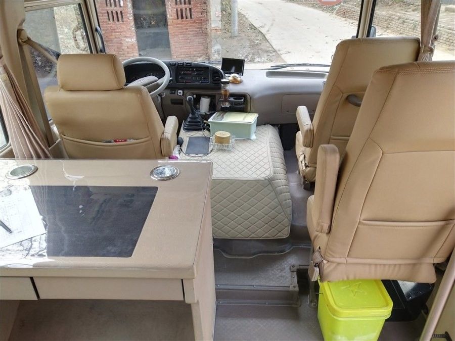 2017 Diesel Gebruikte van de de Handonderlegger voor glazen van TOYATO Tweede de Bussen Rechtse 23 Zetels Mini Bus