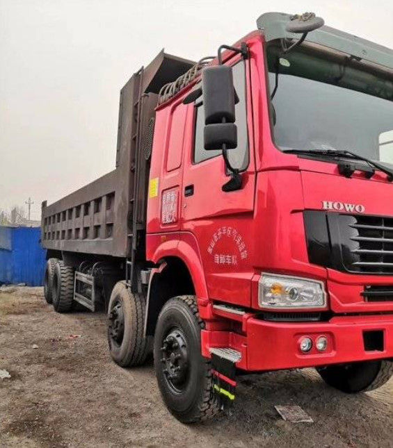 HOWO-Merk 20-30T gebruikte Diesel Vrachtwagens/de Vrachtwagens375hp 2012 Jaar van de Tweede Handkipper