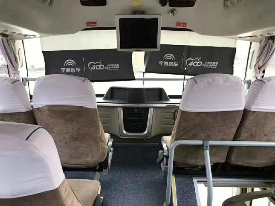 14m Diesel Gebruikte Yutong ZK6147 Commerciële de Bussenbus van de Bus 60-70 Zetels Gebruikte Luxe