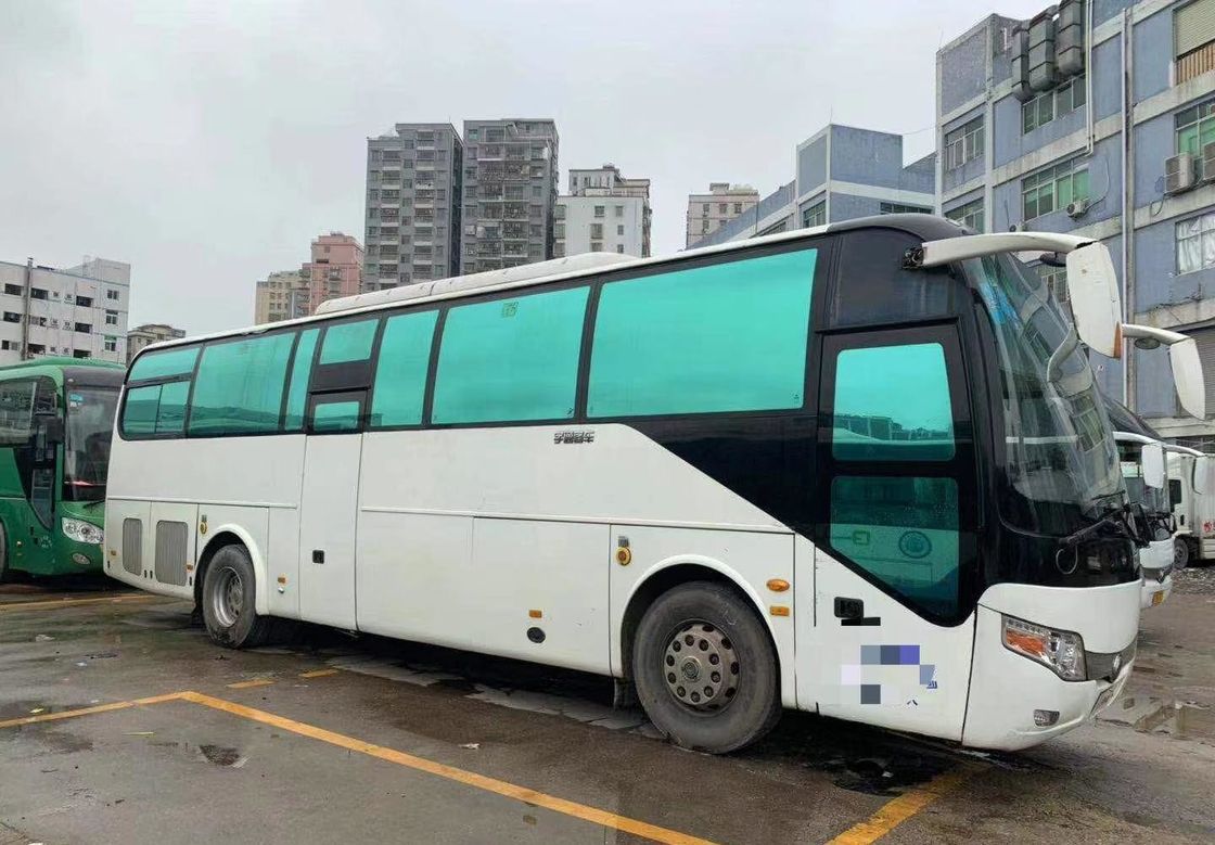 2013 Bussen 58 Zetels Zk 6110 van Jaar de Diesel Gebruikte Yutong Witte Kleur