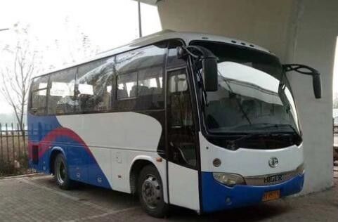 33 de zetels gebruikten van de het Merkyc Motor van de Reisbus Hogere de Passagiersbus Bus