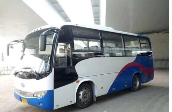 33 de zetels gebruikten van de het Merkyc Motor van de Reisbus Hogere de Passagiersbus Bus