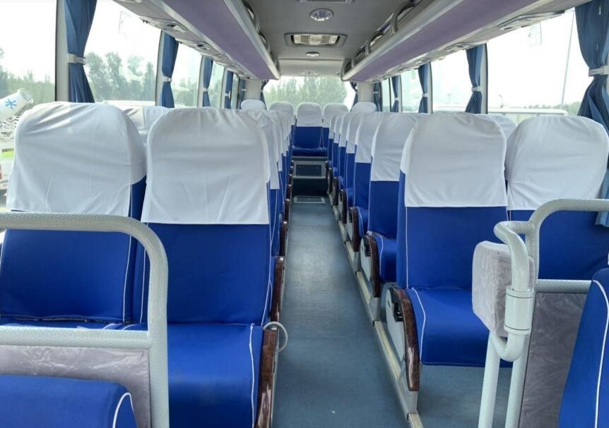 2017 gebruikte het Jaar Commerciële Bus/ZK6888 37 Zetels Gebruikte Bus Bus 8774mm Buslengte